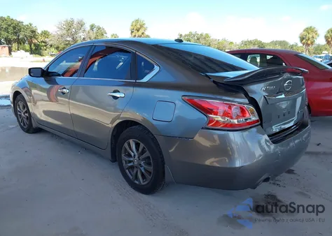 2015 Nissan Altima 2.5 S из США, поврежденный, VIN 1N4AL3AP0FC587614